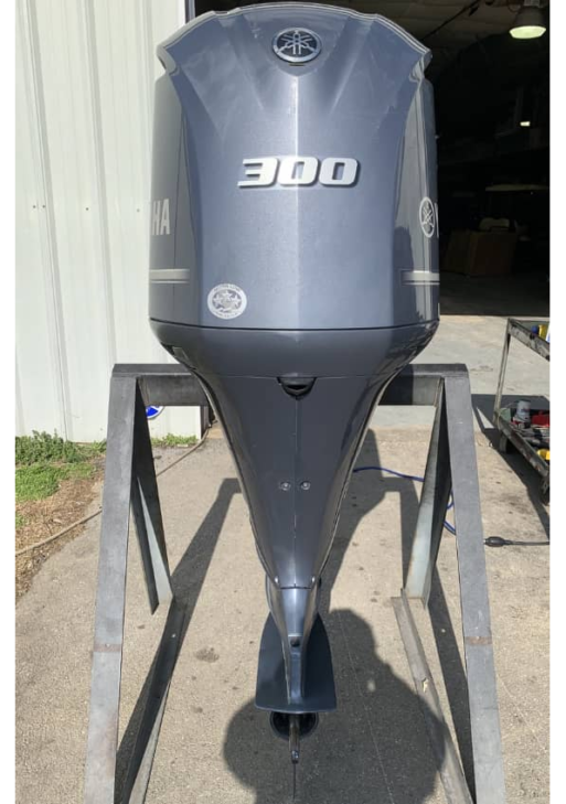 Used 2018 Yamaha F300XCA 300HP V6 4-Stroke Outboard