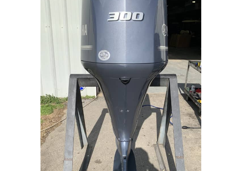 Used Yamaha 300HP outboard motor for used outboard buying guide
